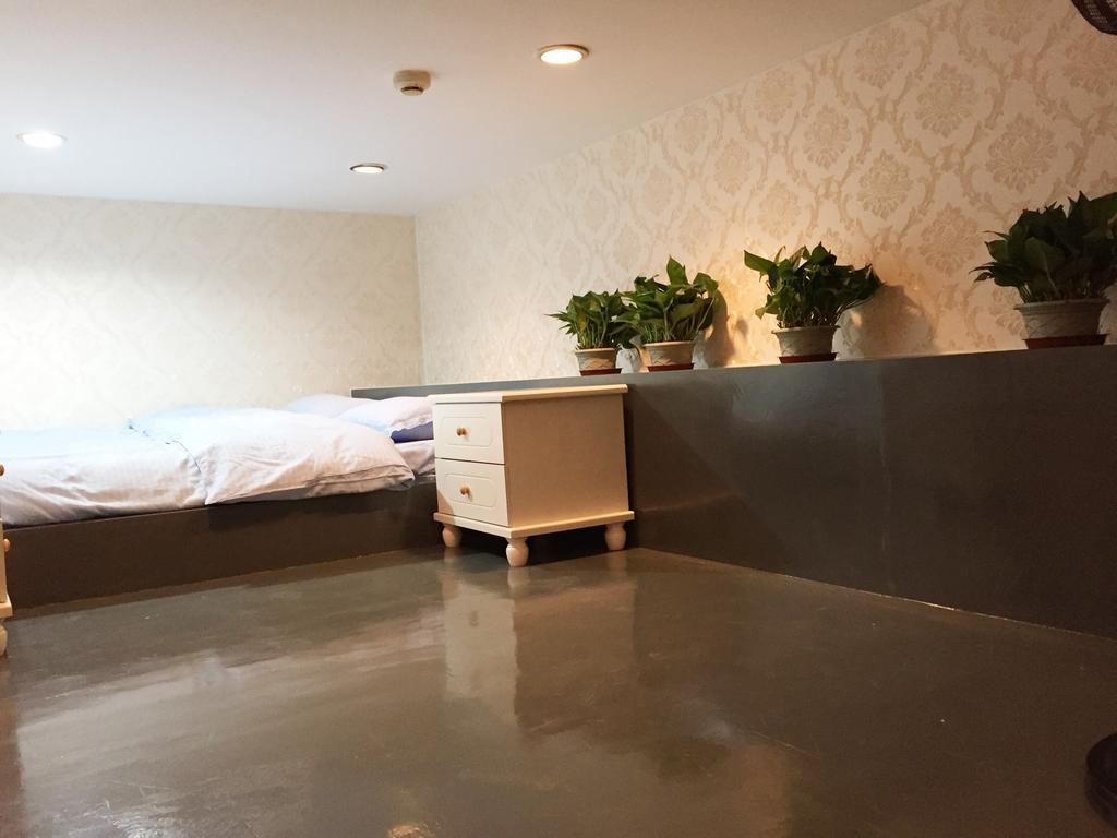 Tong Ji Garden Apartment Шанхай Екстериор снимка
